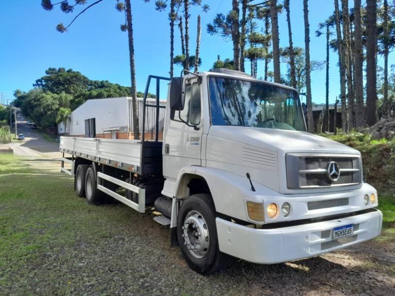 MERCEDES-BENZ - L-1620 - 2009/2009 - Branca - R$ 270.000,00