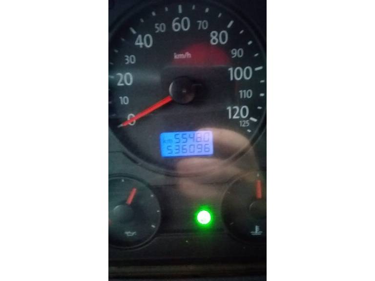 VOLKSWAGEN - 13-180 - 2010/2010 - Prata - R$ 178.000,00