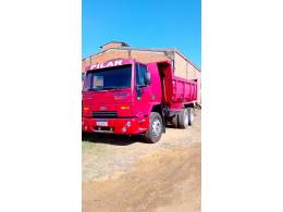 FORD - CARGO 2422 - 2009/2009 - Vermelha - R$ 289.000,00