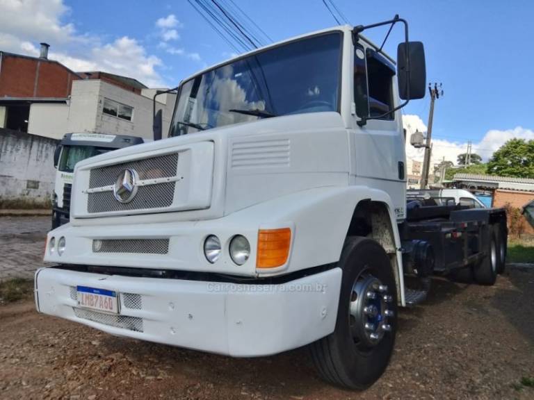 MERCEDES-BENZ - L-1620 - 2004/2004 - Branca - R$ 205.000,00