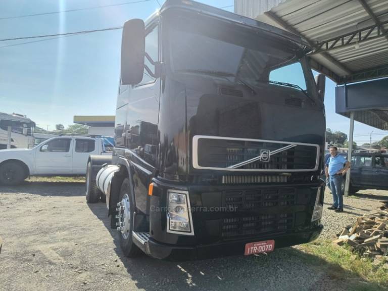 VOLVO - FH - 2007/2007 - Preta - R$ 185.000,00