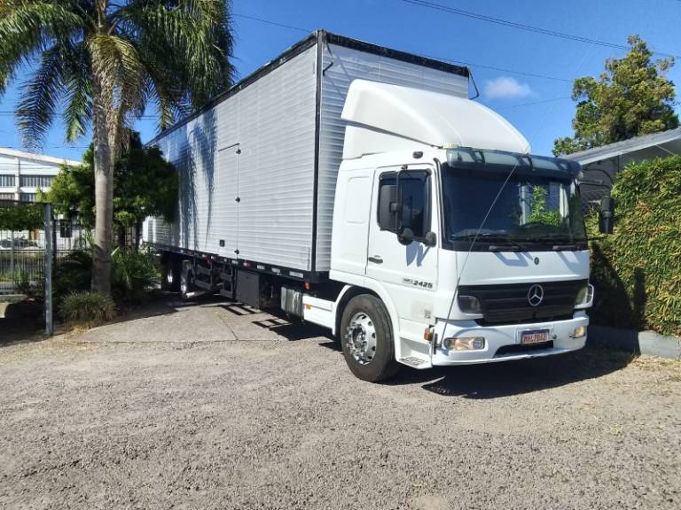 MERCEDES-BENZ - ATEGO 2425 - 2009/2009 - Branca - R$ 290.000,00