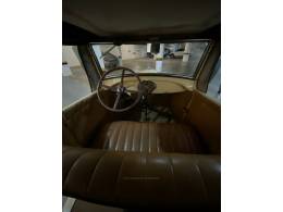 FORD - A - 1928/1928 - Bege - R$ 250.000,00
