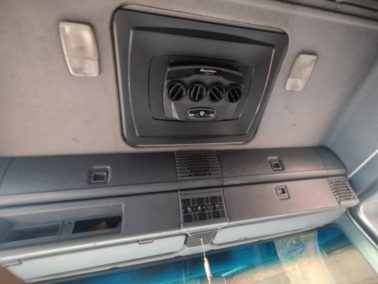 SCANIA - R-124 - 2005/2005 - Vermelha - R$ 198.000,00