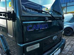 FORD - CARGO 712 - 2010/2010 - Verde - R$ 165.000,00