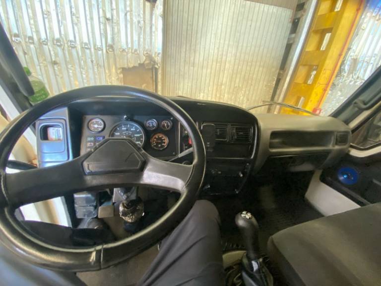 AGRALE - 8500 - 1999/1999 - Branca - R$ 99.000,00