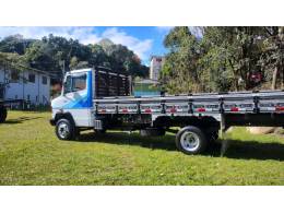 MERCEDES-BENZ - 914 - 1995/1995 - Vermelha - R$ 149.000,00