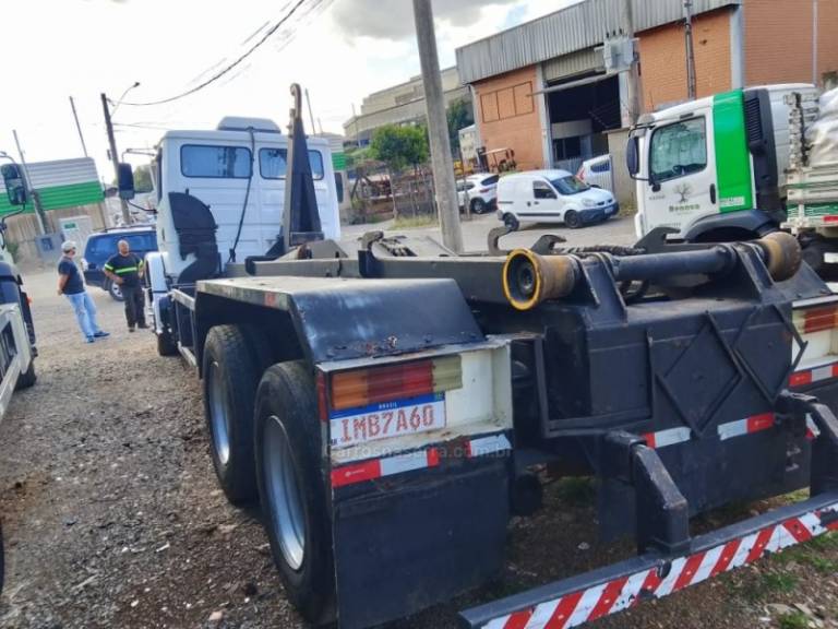 MERCEDES-BENZ - L-1620 - 2004/2004 - Branca - R$ 205.000,00