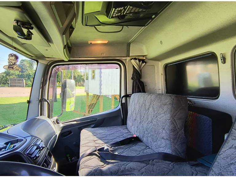 MERCEDES-BENZ - ATEGO 1518 - 2011/2011 - Branca - R$ 185.000,00