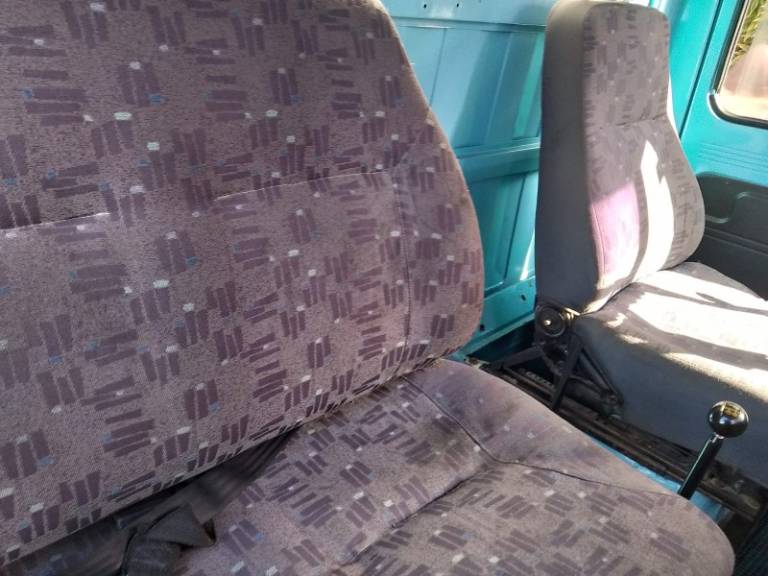 MERCEDES-BENZ - 608 - 1985/1985 - Azul - R$ 68.000,00