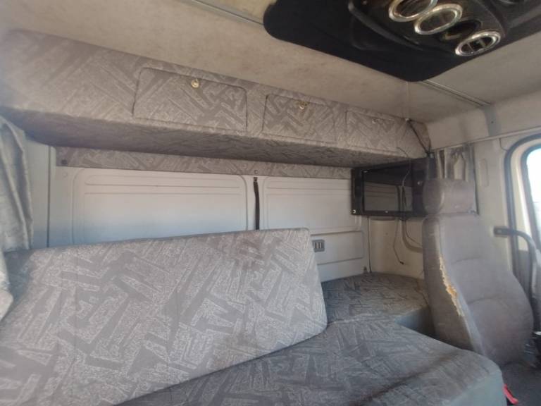 MERCEDES-BENZ - ATEGO 2425 - 2010/2010 - Branca - R$ 275.000,00