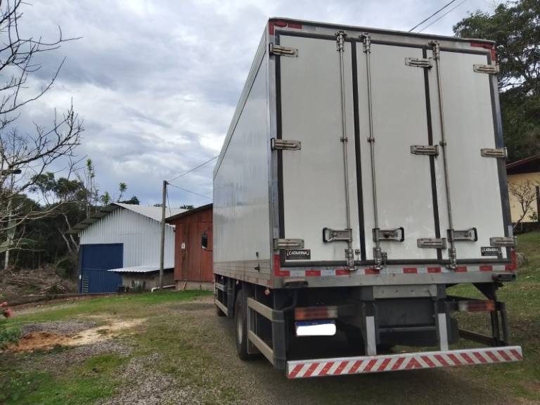 MERCEDES-BENZ - ATEGO 1726 - 2013/2013 - Branca - R$ 395.000,00