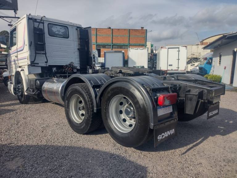 SCANIA - R-113 - 1997/1998 - Branca - R$ 145.000,00
