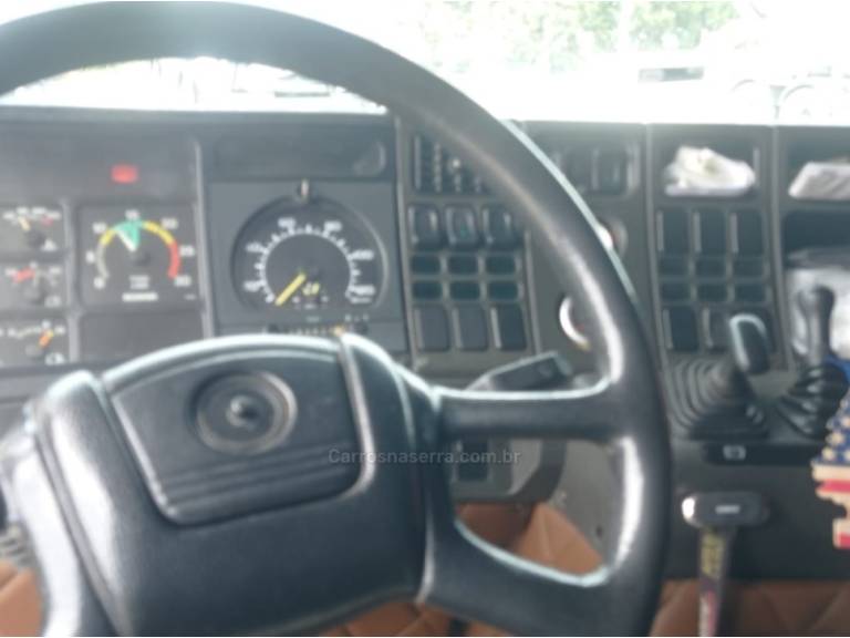SCANIA - R-113 - 1997/1998 - Branca - R$ 145.000,00