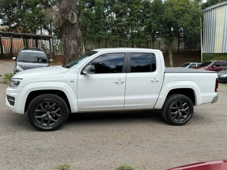 VOLKSWAGEN - AMAROK - 2020/2020 - Branca - R$ 169.900,00