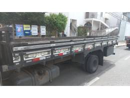 OUTRAS - CARROCERIA - 2000/2000 - Outra - R$ 8.000,00