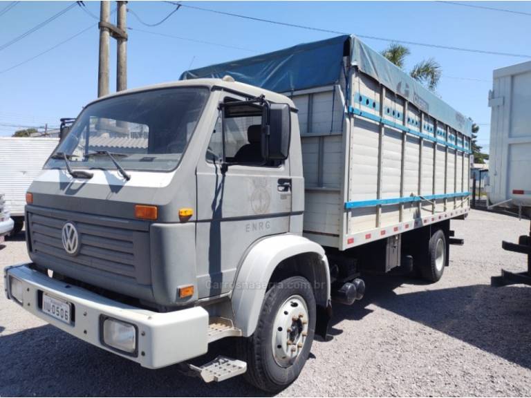 VOLKSWAGEN - 12-140 - 1998/1998 - Cinza - R$ 99.900,00