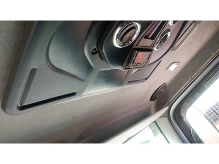 VOLKSWAGEN - 13-180 - 2010/2010 - Prata - R$ 178.000,00