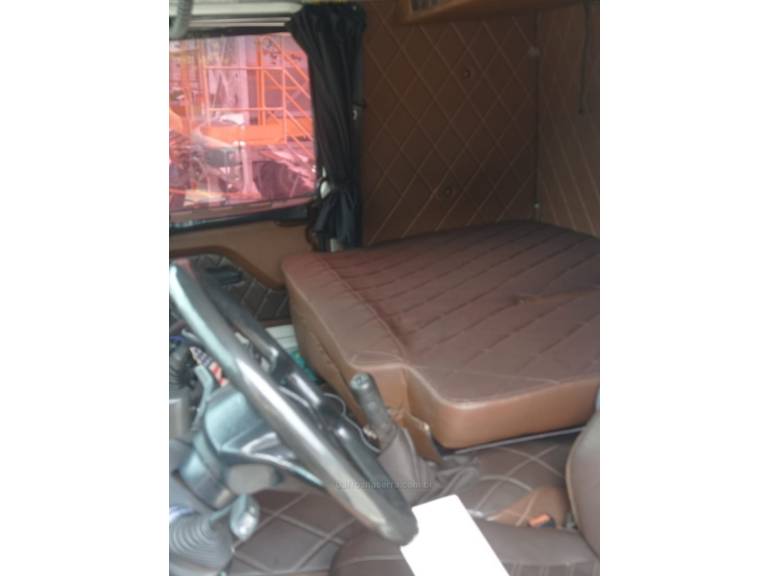 SCANIA - R-113 - 1997/1998 - Branca - R$ 145.000,00