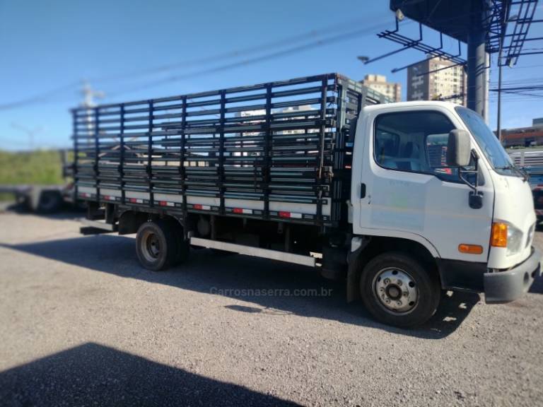 HYUNDAI - HD78 - 2011/2012 - Branca - R$ 13.000,00