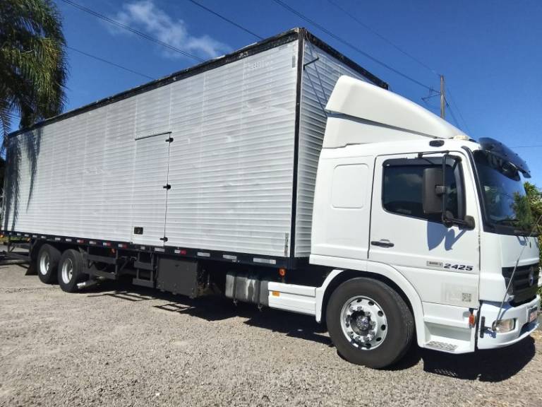 MERCEDES-BENZ - ATEGO 2425 - 2009/2009 - Branca - R$ 290.000,00