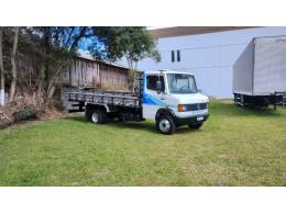 MERCEDES-BENZ - 914 - 1995/1995 - Vermelha - R$ 149.000,00