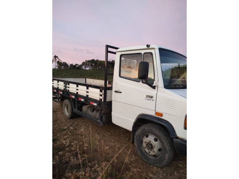 MERCEDES-BENZ - 710 (DIESEL) - 1999/1999 - Branca - R$ 128.000,00