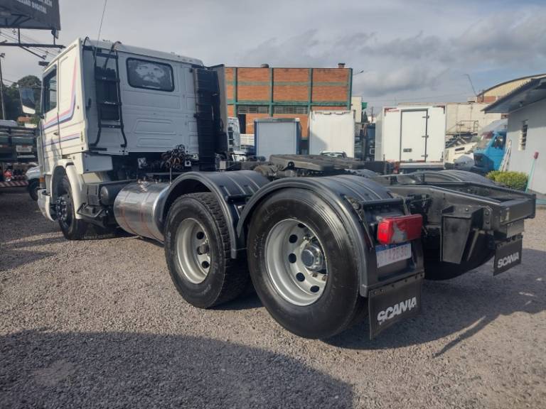 SCANIA - R-113 - 1997/1998 - Branca - R$ 145.000,00