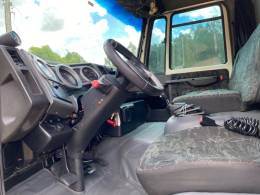 FORD - CARGO 2428 - 2010/2011 - Branca - R$ 269.000,00