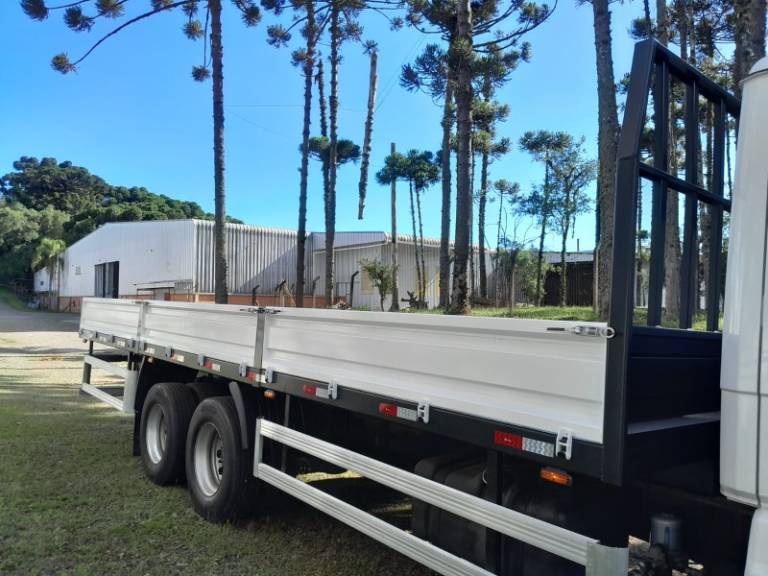 MERCEDES-BENZ - L-1620 - 2009/2009 - Branca - R$ 270.000,00