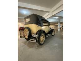 FORD - A - 1928/1928 - Bege - R$ 250.000,00